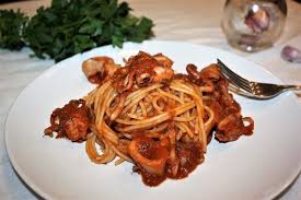 Check spelling or type a new query. Gli Spaghetti Al Sugo Rosso Di Calamari Sono Semplici Ma Saporitissimi