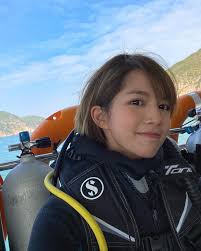 我是一個西伯利亞人冬天的冠軍」 十一月尾去潛水需要一點勇氣所以我全程哼着這首歌😶‍🌫️ 謝謝@jma09 耐心教導@maddivershk  金魚記憶的我