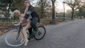 INCREDIBLE VIDEO - Dude with sex doll on bicycle - DAFNEFIXED - OMG -  YouTube