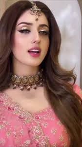 Janet Mirza without Makeup