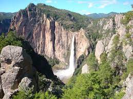 Panoramio Photo Of Cascata De Basaseachi Chihuahua Mexico Surpreenda Tal Corrente Em Um Ambiente Que Luce Um Pouco Seco Mexico Travel Dreams Chihuahua