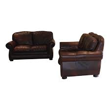 Read hyundai santa fe seating capacity 7. Haverty S Leather Trend Vintage Autumn Sofa And Loveseat Set Chairish