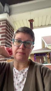 Sara Canon's Instagram, Twitter & Facebook