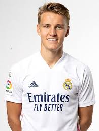Arsenal ran a few personal questions past martin ødegaard who spoke of his admiration for messi and cristiano, but had nothing to say about. Drammen Live24 Enormt Odegaard Oppstyr Etter Real Madrid Debuten