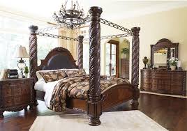 Find top apartments in louisville with less hassle! 56 North Shore Poster Bed North Shore Poster Canopy Bed Find