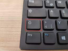 Unten links über fn und unten rechts unter enter. Shift Taste Lage Auf Der Tastatur Und Funktion