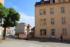 Wandrisse werden vom rißgutachter in schräge, waagerechte, senkrechte, kleine, große & gefährliche risse eingeteilt. Verdachtige Risse Haus Wird Teilgeraumt Alles Lausitz De