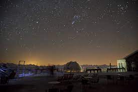 Et, vu l'équipe en place, ce ne sont pas des paroles. Une Nuit Au Sommet Pic Du Midi