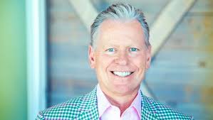 Red Robin names former Torchy's Tacos leader G.J. Hart as new CEO