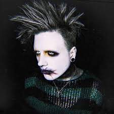 5 503 Likes 56 Comments Jake E Munro Therealmunro On Instagram Link In Bio Well Here It Is I Finally Get Male Makeup Goth Makeup Cute Goth Guys