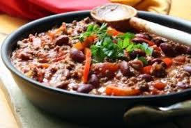 How To Whip Up A Healthy Chili Con Carne Kat Loterzo Food Recipes Beef Bean Chili Recipe