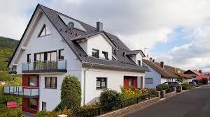 Das Elternhaus Erhalt Eine Aufstockung Und Die Familie Baut Mit Viel Liebe Zum Detail In Eigenleistung Selbst Aus Style At Home Elternhaus Haus