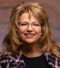 Ruth Mcsweeney's Instagram, Twitter & Facebook