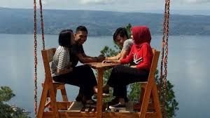 Teruskan bacaan anda kerana kami ada sediakan senarai lengkap bukan sahaja berkenaan servis dan harga yang ditawarkan, malah siap dengan lokasinya sekali. Dinas Pariwisata Simalungun Soroti Bukit Indah Simarjarunjung Yang Kian Populer Tribun Medan