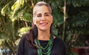 Born 23 august 1963) is a brazilian actress. Gloria Pires Leaves Whatsapp And Warns You Can Talk To Me By Email Entertainment Prime Time Zone