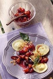 Susse Ravioli Mit Karamell Zwetschgen Rezept Rezept Rezepte Lebensmittel Essen Zwetschgen Rezepte