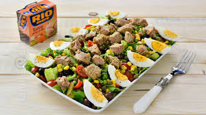 1 conservă de ton întreg sau bucăţi. Salata Cu Ton Tuna Fish Salad Cc Eng Sub Jamilacuisine Youtube