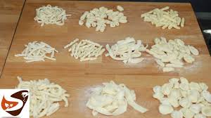 Pasta Fresca Fatta In Casa Senza Uova Orecchiette Trofie Cavatelli Ricette Pasta Fatta In Casa Ricette Pasta Fresca Pasta