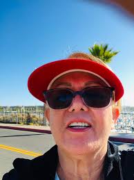 Better days are coming 🌞🌈💫 If you feel Ifyoufeellike like you're you re  losing everything, remember that trees lose their leaves every year and  they still stand tall and wait, for better