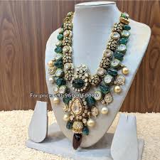 A Beautiful Combination Of Polki Pearls Emeralds Meenakari In 18ct Gold Jadau With Diamonds Gold Jewelry Fashion Fine Gold Jewelry Gold Jewelry Earrings