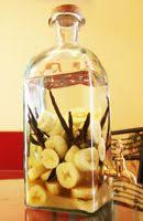 Rhum Banane Vanille Rhum Arrange A Consommer Frais Avec Un Trait De Sirop De Sucre De Canne Recette Rhum Arrange Rhum Arrange Rhum