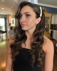 Jessica Defranco's Instagram, Twitter & Facebook