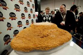 Photos World S Largest Chicken Nugget On Display In Secaucus Chicken Nuggets Biggest Chicken World Recipes