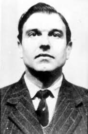 Blake yüzünden 42 ajanın hayatını kaybettiği düşünülüyor. George Blake History Learning Site