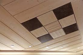 Wenn sie eine dunkle holzdecke streichen, wirkt der raum gleich viel offener und freundlicher. Wohnwelten Decken Produkte Sortiment Holzdeckenanfertigung Trend 3schicht