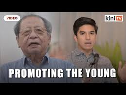 Lim kit siang (born february 20, 1941; Old Vs New Listen To What Syed Saddiq Asked Kit Siang Youtube Malaysia