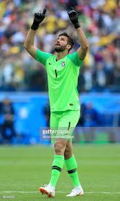 Goalkeeper alisson becker scored on a header off a corner kick in the final seconds to beat west brom. Brazil Goalkeeper Alisson Becker Points Skywards As He Celebrates Liverpool Football Club Players Goalkeeper Liverpool Players