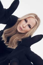 He kissed me, then gave me a mousetrap'