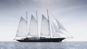 This $500,000,000 superyacht is where Leonardo DiCaprio and Jeff Bezos partied for the New Year