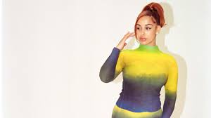 Born and raised in walsall, west midlands, she has been writing songs since the age of 11.in 2012, smith's friend uploaded her cover to youtube, which led to her discovery by record producer guy moot. Jorja Smith Ringt In Addicted Um Aufmerksamkeit Diffus