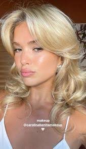 Becky Pedersen's Instagram, Twitter & Facebook