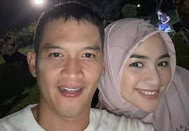 Lantaran ciki telah melahirkan buah hati mereka yang. Pk2qt8hxadxppm