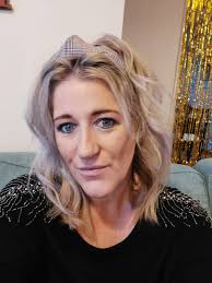 Mum-of-two passes away just months after being diagnosed with cancer