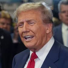 Donald Trump's Reported Height And Weight Spark Reactions Across Social  Media Full story via 🔗 in comments. 👇