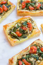 Chicken And Pesto Puff Pastry Tarts Recipe Puff Pastry Recipes Dinner Puff Pastry Tart Puff Pastry Recipes