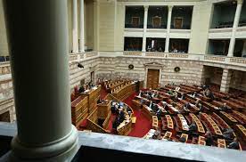 Στο βήμα προηγήθηκε ώς εισηγητής της ν.δ ο θανάσης πλεύρης. Eisagwgh Sta Aei Aiwnioi Foithtes Kai Panepisthmiakh Astynomia Sth Boylh To Nomosxedio
