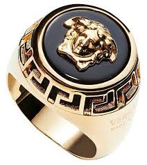 V E R S A C E Versace Ring Versace Jewelry Rings For Men Chevalière medusa et grecque de la collection versce homme. versace jewelry rings for men