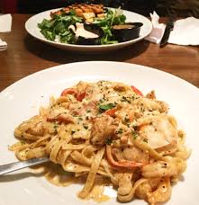 Tgi Fridays Takeout Delivery 184 Photos 259 Reviews American Traditional 153 E Erie St Near North Side Chicago Il Restaurant Reviews Phone Number Menu Yelp
