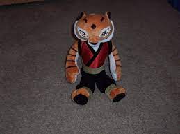 Giving Away On Listia Dreamworks Kung Fu Panda Plush Master Tigress Kohls Stuffed Animal Toy Kung Fu Panda Dreamworks Pet Toys