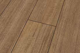 Günstiges laminat beim fachhändler für bodenbeläge ✓ kauf auf rechnung ✓ jetzt laminatboden online muss ich laminat bei einem auszug entfernen? Laminat Bali Teak 8mm V Fuge Parkettlager At