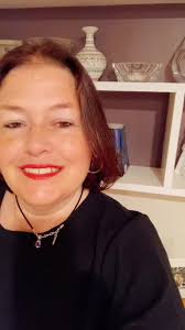 💙Jade will do anything to protect her daughter, even cooperate with the  blue, horned alien who says a friend sent him to get her, to keep her safe.  She’s heard that line before. Jade shouldn’t trust ...