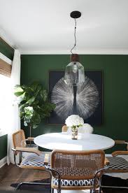 Dining Room Via Room For Tuesday Sherwin Williams Evergreens On Walls Might Make A D Comedor De Lujo Pintura Interior Casa Decoracion De Dormitorio Moderna
