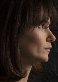 Fan Casting Katherine Waterston as Maxine Lund in Being *Celebrity Name*  (2019)