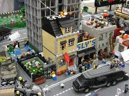 He goes to zombie base camp to rescue. Des Lego Des Zombies Lego Zombies Et Les Zombies