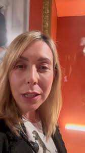 Checking out dresses worn by my style icon Kate Middleton and Princess  Diana! Highly recommend