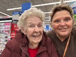 Remembering Alice Dall, former lunch lady from Douglas, IL